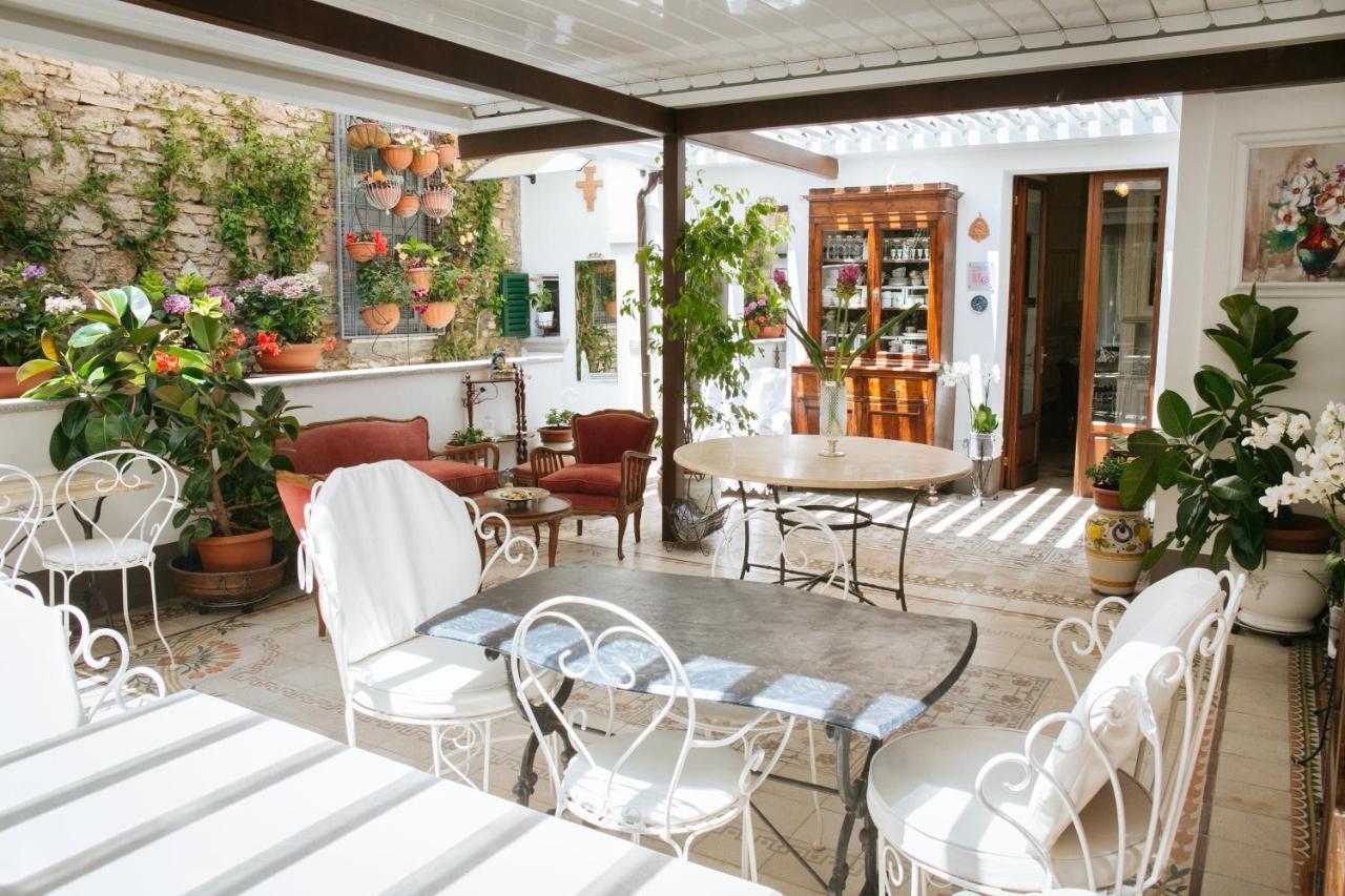 Domus Socolatae Residenza D'Epoca Charming B&B - Adults Only Follonica Kültér fotó